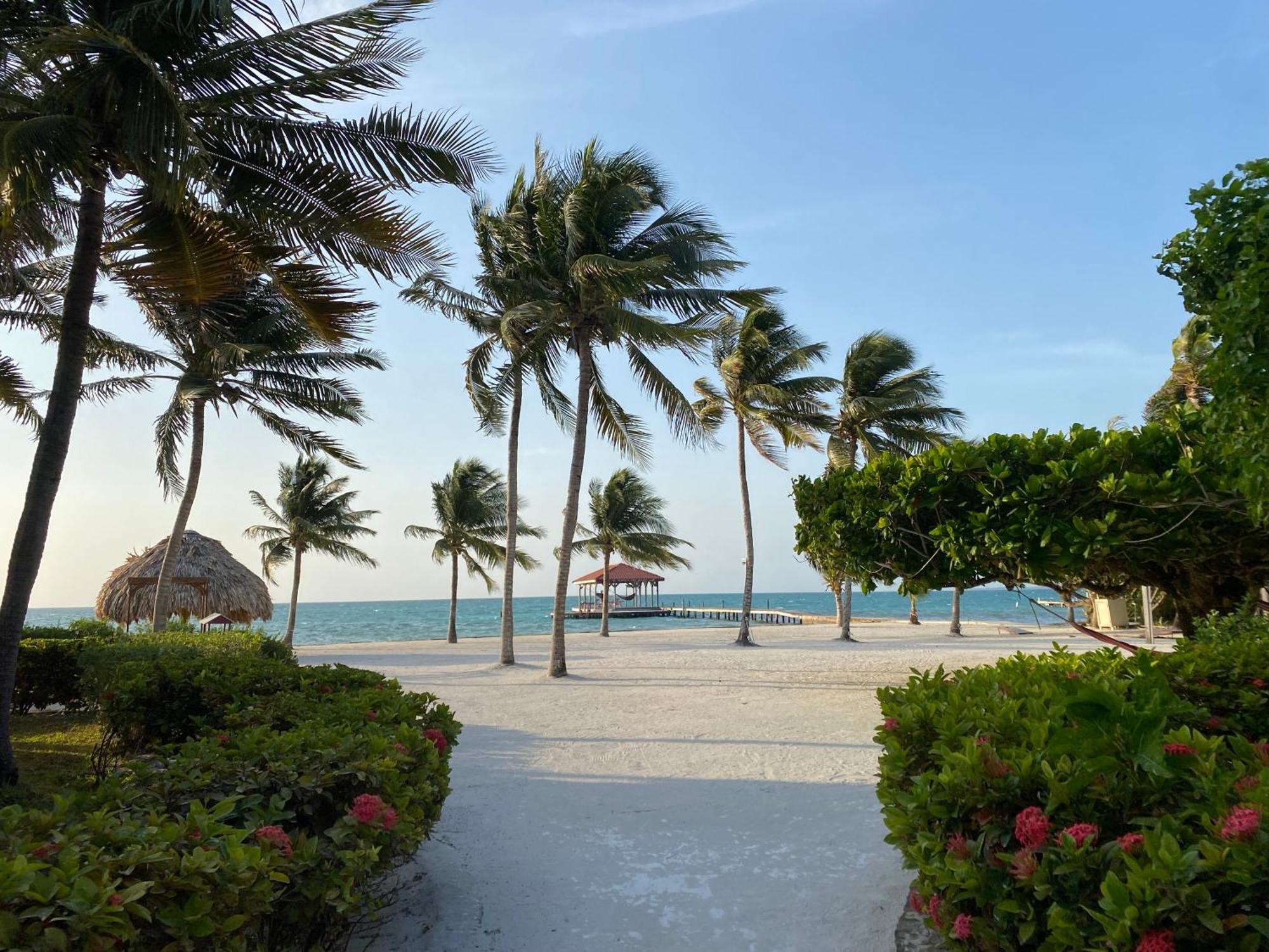 St. George'S Caye Resort Белиз-Сити Экстерьер фото