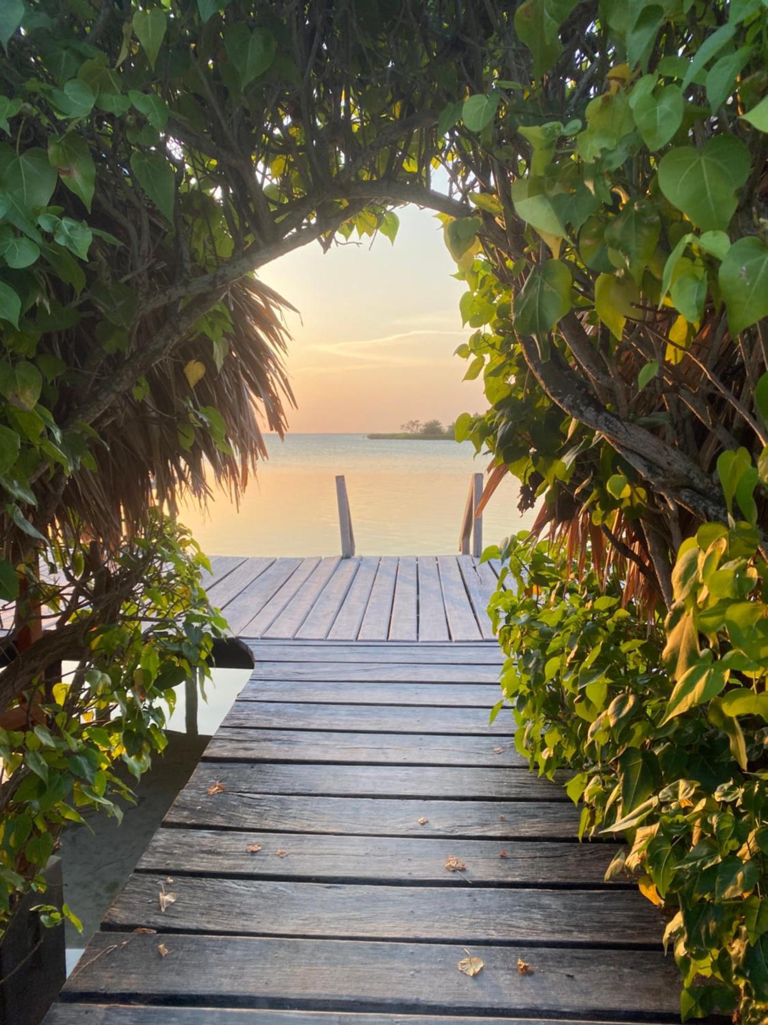 St. George'S Caye Resort Белиз-Сити Экстерьер фото